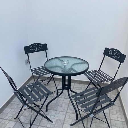 La Casa Di Nonna Titina Apartment Lecce Exterior photo